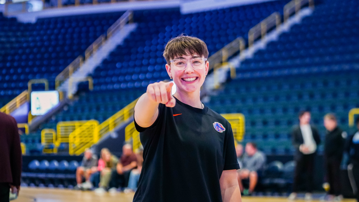 BroncoSportsWBB's tweet photo. 𝙎𝙩𝙪𝙙𝙚𝙣𝙩 𝙈𝙖𝙣𝙖𝙜𝙚𝙧 𝘼𝙥𝙥𝙧𝙚𝙘𝙞𝙖𝙩𝙞𝙤𝙣 𝙒𝙚𝙚𝙠 🤩

S/O to Jazzy, Matt and Hadley for all their hard work this year! We couldn't do it without you 💙🧡

#BleedBlue | #ManagerAppreciationWeek https://t.co/FYYsAIEDOV