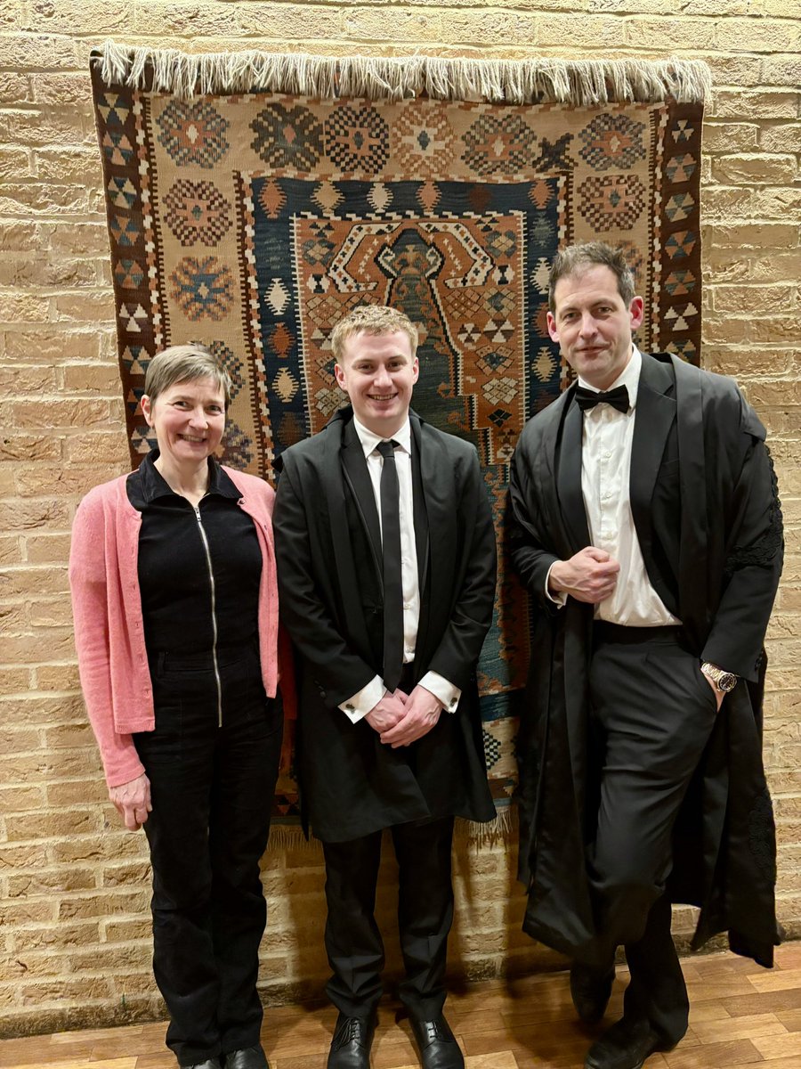 Liam Barrett (@126liam) on Twitter photo Great to invite my supervisors <a href="/nicola_curry/">Nikki Curry</a> <a href="/TraumaDataDoc/">David Metcalfe</a> to a formal at <a href="/LinacreCollege/">Linacre College</a> this evening. Great to invite my supervisors <a href="/nicola_curry/">Nikki Curry</a> <a href="/TraumaDataDoc/">David Metcalfe</a> to a formal at <a href="/LinacreCollege/">Linacre College</a> this evening.