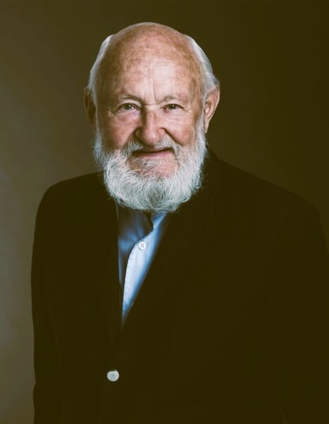 Brock History Dept (@historybrocku) on Twitter photo The History Department extends heartfelt condolences to the family of the redoubtable Robin Guard, Brock's oldest-ever graduate, who earned his Master of Arts degree in History in 2017 at the age of 93. We shall miss him. 🕊️ #BrockUHistory
<a href="/BrockUniversity/">Brock University</a> The History Department extends heartfelt condolences to the family of the redoubtable Robin Guard, Brock's oldest-ever graduate, who earned his Master of Arts degree in History in 2017 at the age of 93. We shall miss him. 🕊️ #BrockUHistory
<a href="/BrockUniversity/">Brock University</a>