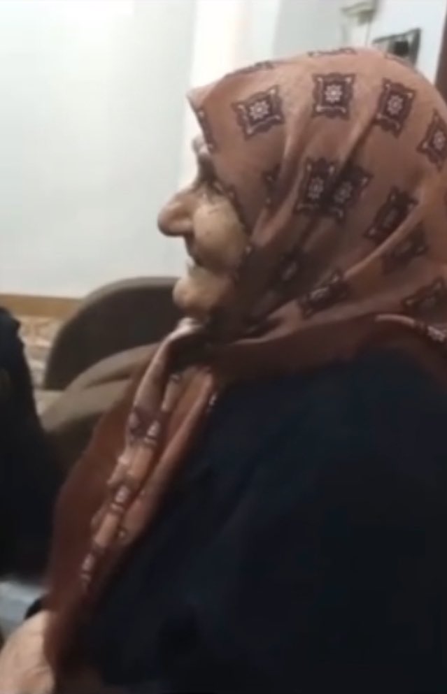cafrandeorg's tweet photo. Kendi sesini yutan bir ağıt gibi içime gömüldü hüzün.” Nilgün Marmara
Seslendiren: Nane Gilani
Vocal Editor and Accompaniment:
Jaber Baharmas
#JaberBaharmast #NaneGilani #tehran #iran #sad #gilan #talesh #taleshi #dastoun #gilaki #shomal https://t.co/DqeqYGJzGi