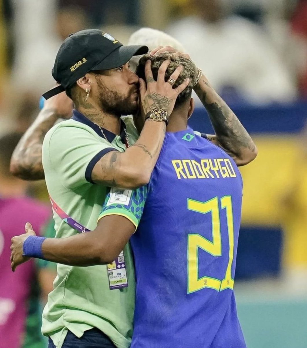 mbafraaude's tweet photo. Algo por lo que siempre respetaré a Neymar es por cómo ha apoyado a nuestros brasileños incluso cuando muy poca gente lo hacía. Dio la cara por ellos desde el primer momento. https://t.co/zxQXk2xzum