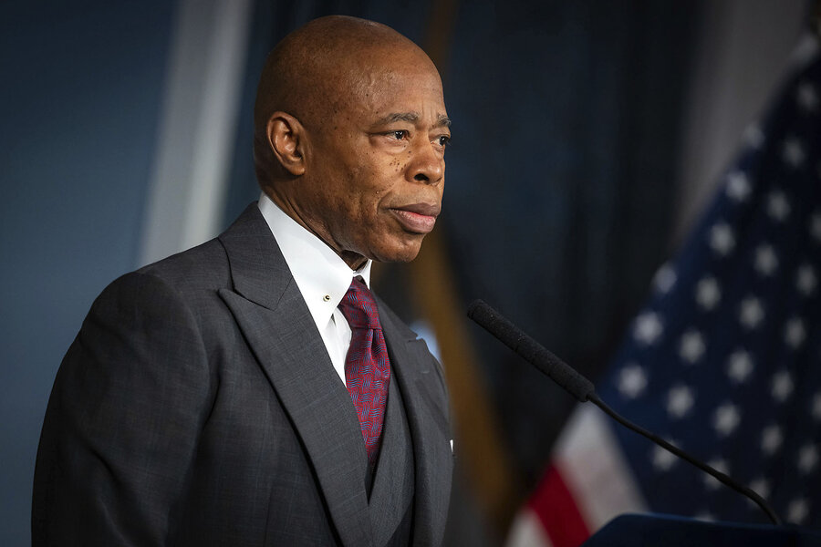 Donald Trump and Pam Bondi have pledged to end the "weaponization" of the justice system.

The DOJ's efforts to drop the corruption prosecution of NYC Mayor Eric Adams seems to be having the opposite effect.

csmonitor.com/USA/Justice/20…