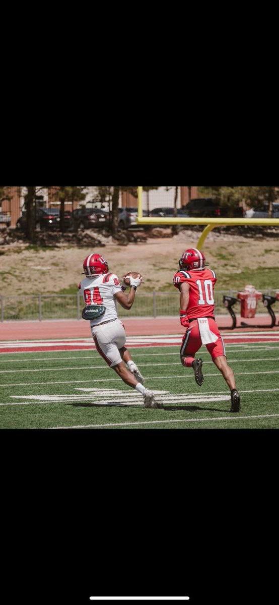 anazjae💰 tweet media