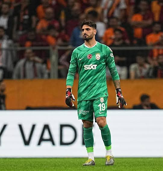 Koca takımı tek başına  sırtlıyan adam  #AZvGS