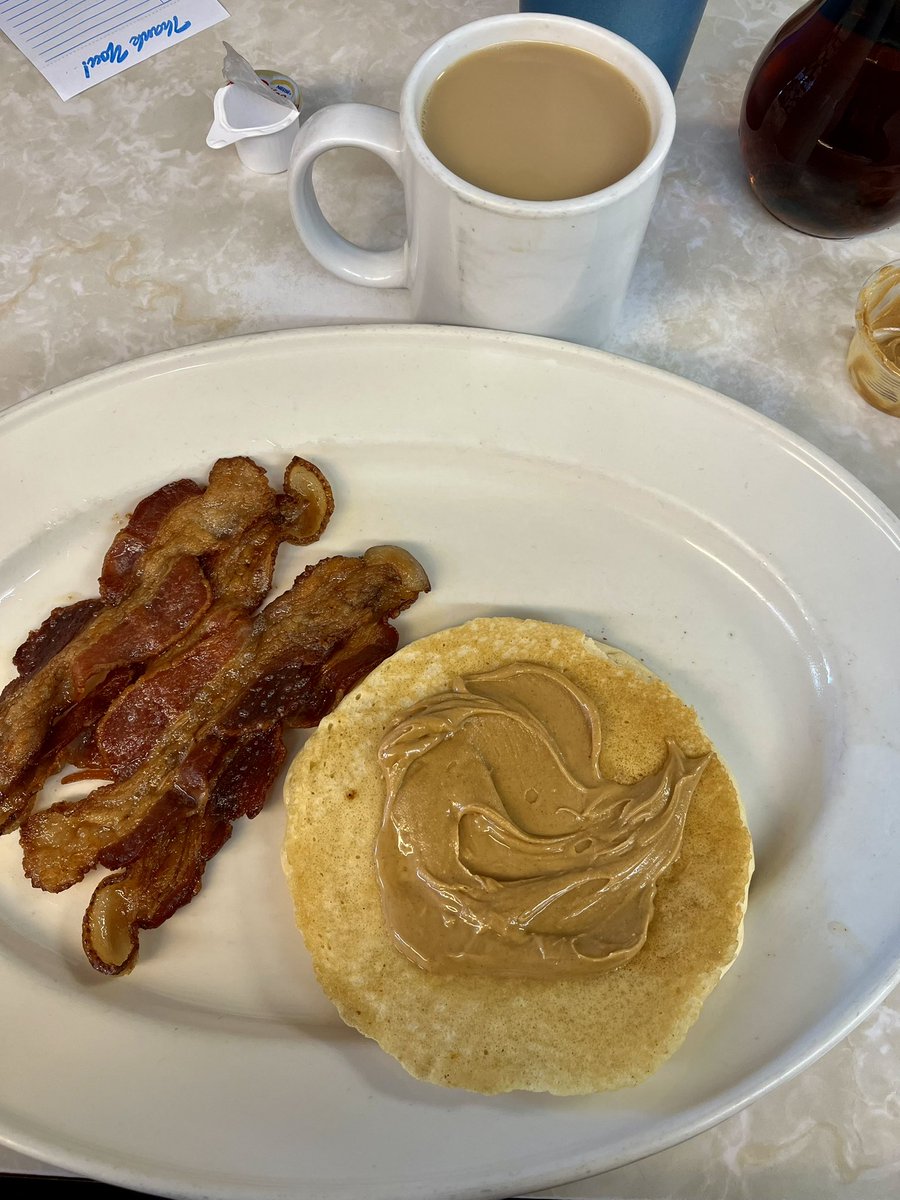 RelphGirl's tweet photo. When your friendly downtown diner has been closed for two days because of extreme cold and piles of snow……first item on today’s agenda was breakfast and COFFEE!!! https://t.co/gnFYApQCec