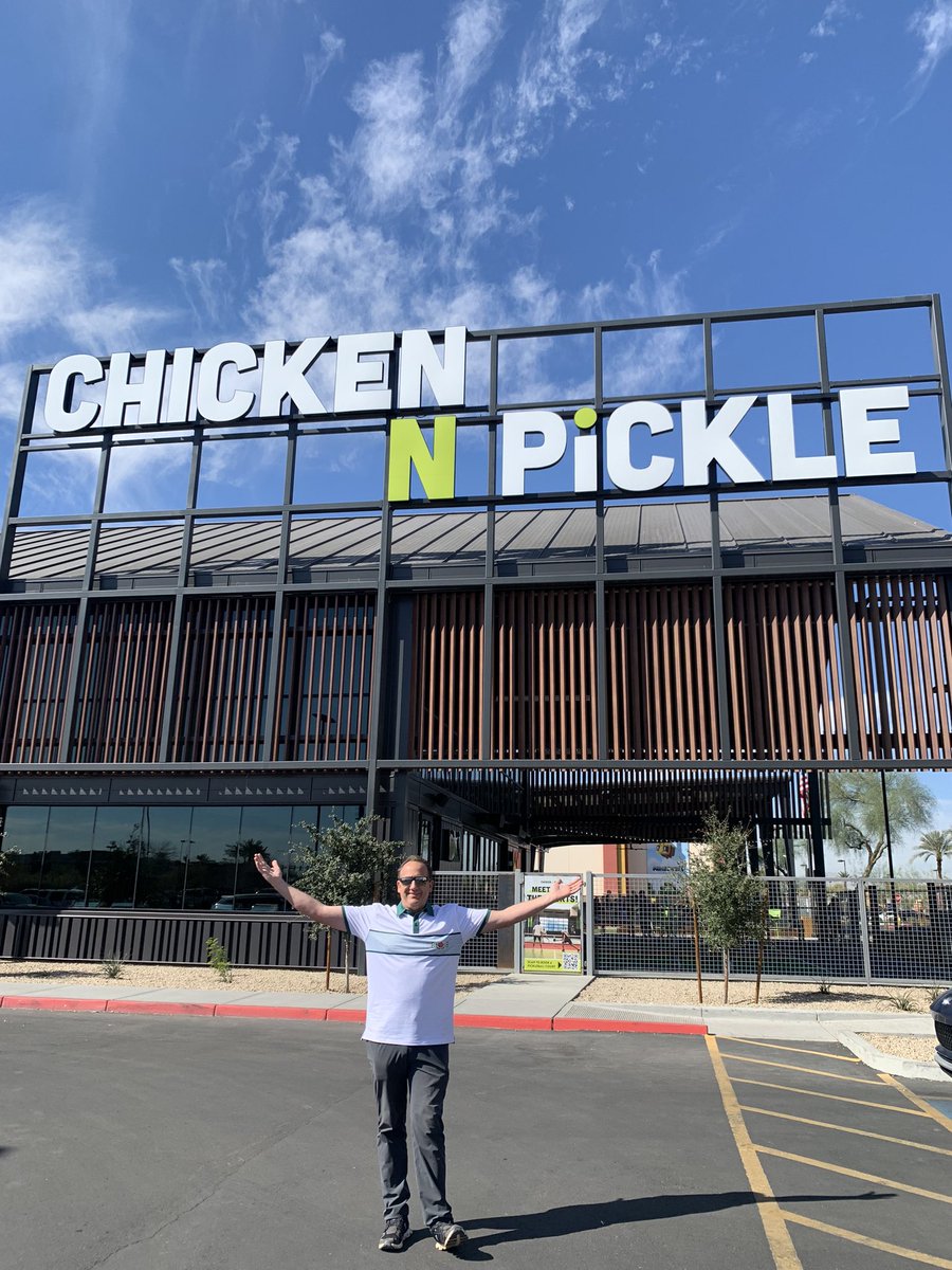 Just wrapped up 8 interviews at <a href="/Mariners/">Seattle Mariners</a> , now time for lunch! 
Is this heaven?