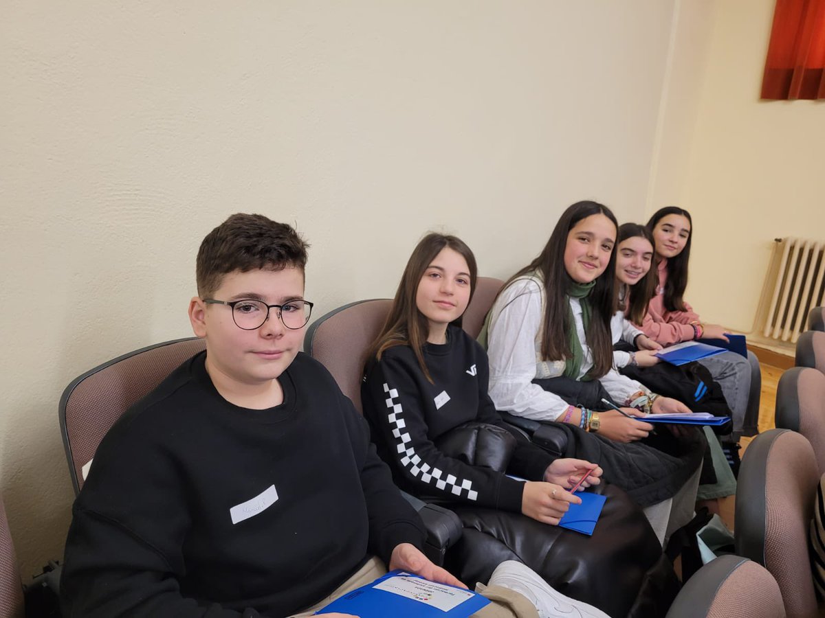IES León Felipe tweet media