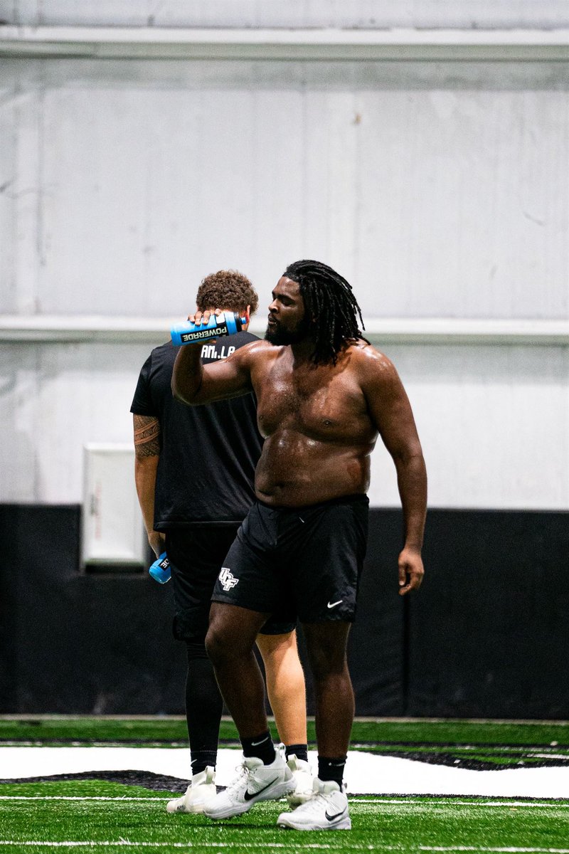 justin_royes's tweet image. WORKKKKKK🤬🤬