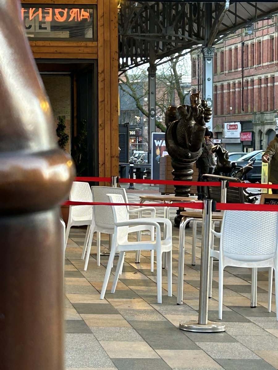 DiscussingFilm (@discussingfilm) on Twitter photo A statue of a random chicken has been placed in Preston, the hometown of Wallace & Gromit creator Nick Park.
(via: <a href="/GHRLancs/">Greatest Hits Radio Lancashire News</a>) A statue of a random chicken has been placed in Preston, the hometown of Wallace & Gromit creator Nick Park.
(via: <a href="/GHRLancs/">Greatest Hits Radio Lancashire News</a>)