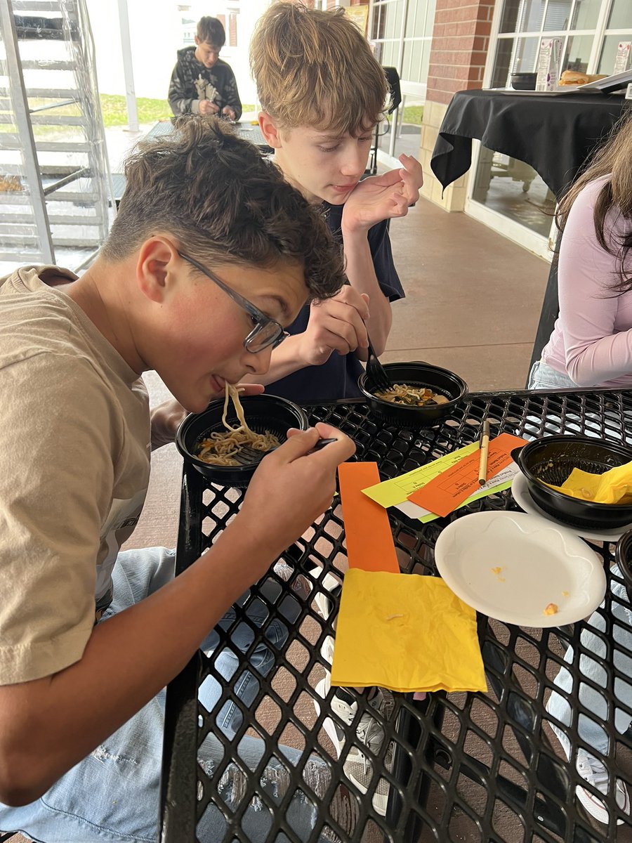 Members of the LMS BETA Club were selected to do a taste test today for district food services. Students got to try out new dishes and give input as to whether or not they should be put on the school menu! <a href="/MarionCountyK12/">Marion County Public Schools</a> <a href="/MCPS_Secondary/">MCPS Secondary C&I</a>
