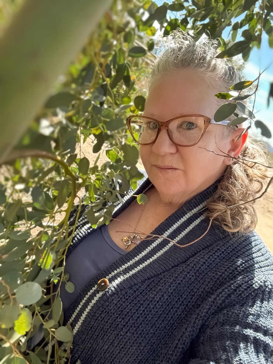 PhotosByChrys's tweet photo. Playing around with lighting #nomakeup #thisis48 #natural #portrait #selfportrait #iphoneportrait #photosbychrys #grandmother #lookingsoomuchlikemymother 
#photography #playtime https://t.co/R0lxZQ4mrF