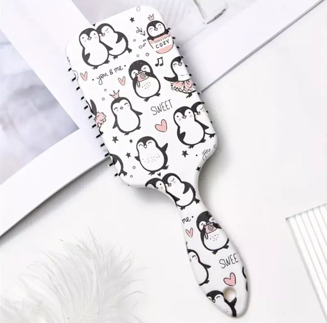CM_Hearts's tweet photo. Brushing through life with a little penguin magic π§β¨ https://t.co/vUfy5uCi0M #PenguinPaddleBrush #CuteAndFunctional #bizbubble #ShopQuirkyHour #SmallBusiness #firsttmaster #ATSocialMedia #BritHour #Ukbizhour #SmallBiz #UKGiftHour #Tweetuk #giftideas https://t.co/SkKrHc2GEM