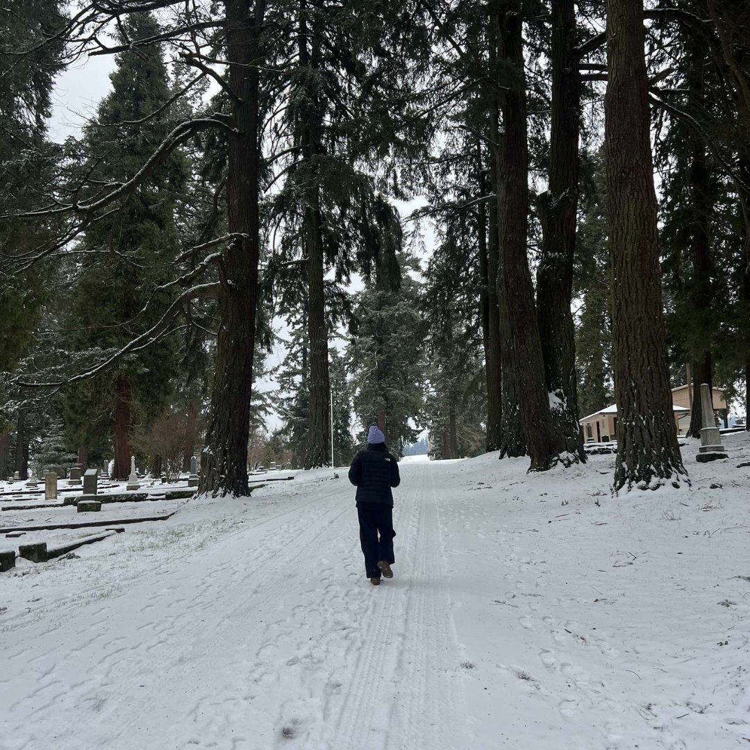 uohousing's tweet image. #ThrowbackThursday to last week! How did you spend your days in the snow?❄️