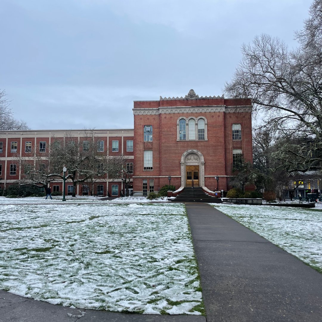 uohousing's tweet image. #ThrowbackThursday to last week! How did you spend your days in the snow?❄️