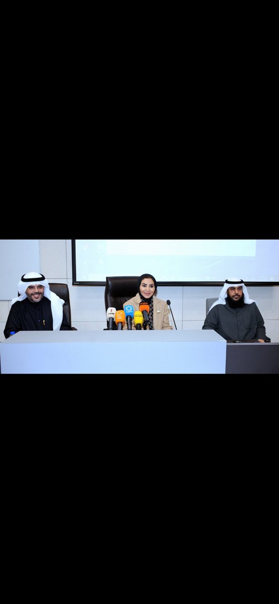 كل الشكر لوزيرة الشئون الاجتماعية دكتورة امثال الحويله على اجتماعها المثمر مع رؤساء الجمعيات التعاونية 

الجمعيات التعاونية ركيزه اساسيه في دعم الاقتصاد وتحقيق الاستقرار الاجتماعي

وعلى اهميةتطوير إليه وتعزيز الشفافية
واستدامه القطاع التعاوني 

<a href="/amthal1/">د.أمثـال الحـويـلة</a> شكرا دكتورة