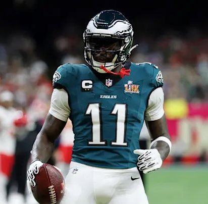 PHLEaglesNation's tweet image. AJ Brown says his pregame routine is locking himself in a pitch-black room, watching Julio Jones highlights, and listening to “Hometown Glory” by Adele: “It just takes me there. I don’t know what it does, but it just takes me there.”

(via @KickinItWithDee)