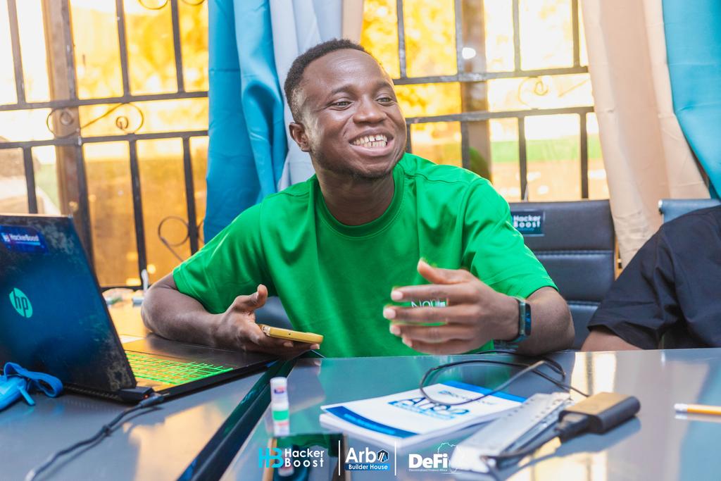 CantellKawai's tweet photo. Day5 of the @HackerBoostX was lit 🔥
After a quick and a healthy breakfast 🥞, we had "A web3 AI prompt engineering" sessions where @DarthVader took us through a very mind opening session which I believed have impacted all the DevCores.
@likemdzokoto @Abdul_Hafiz13 @defiafrica https://t.co/pBYlozJOy4