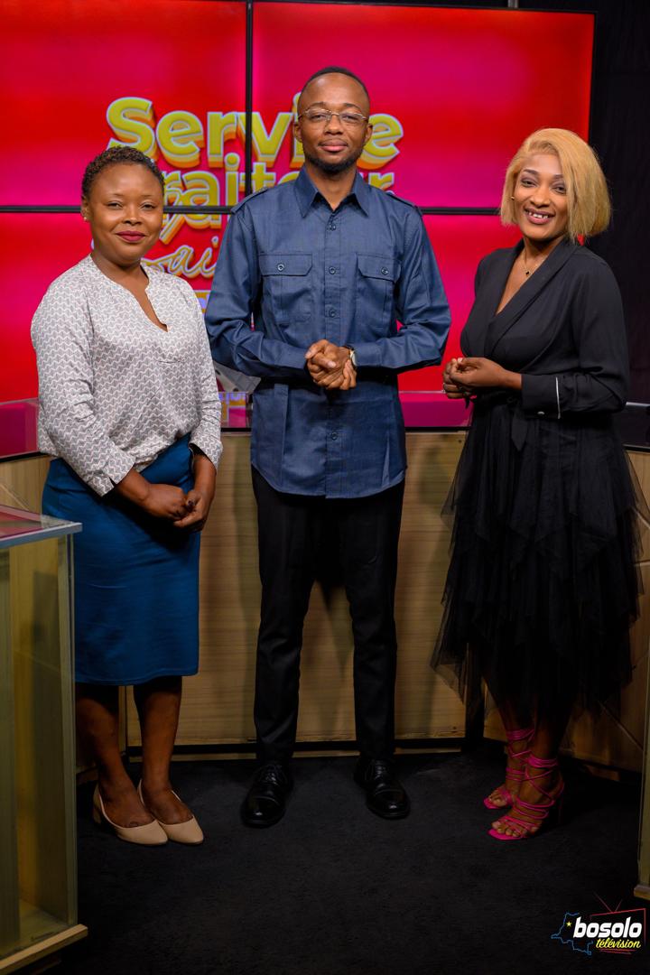 ndaye_dolph's tweet photo. 1ère balade médiatique depuis le retour du Sacerdoce!  
Invité sur le plateau de  Bosolo Télévision par Audrey Bozene, nous avons abordé la question du Patriotisme. Un sujet d'une actualité brûlante et essentiel en cte période où la 🇨🇩 lutte pr garantir son intégrité territoriale https://t.co/WrO4X4CJq1