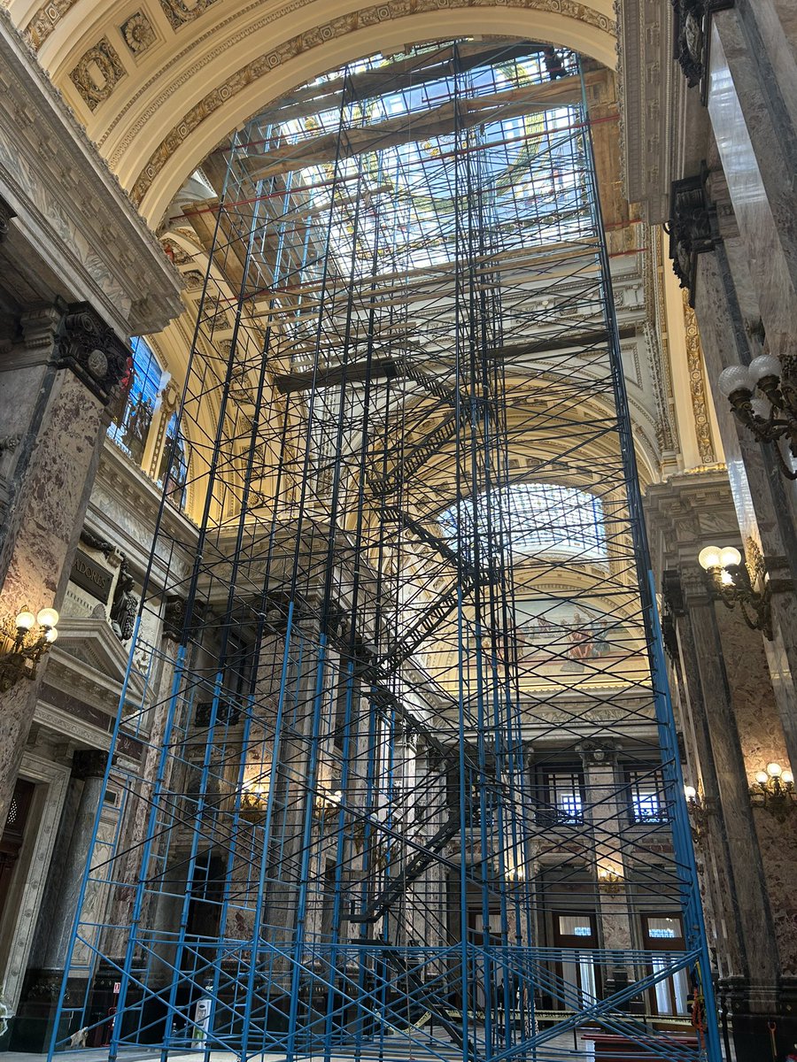 Ultimando detalles para el traspaso de mando del 1º de Marzo . Donde el Coro Nacional <a href="/Sodre_Uruguay/">Sodre</a> y el Coro Nacional de Niños, entonarán las estrofas del himno nacional. Fiesta de la democracia 🇺🇾🙌🏻