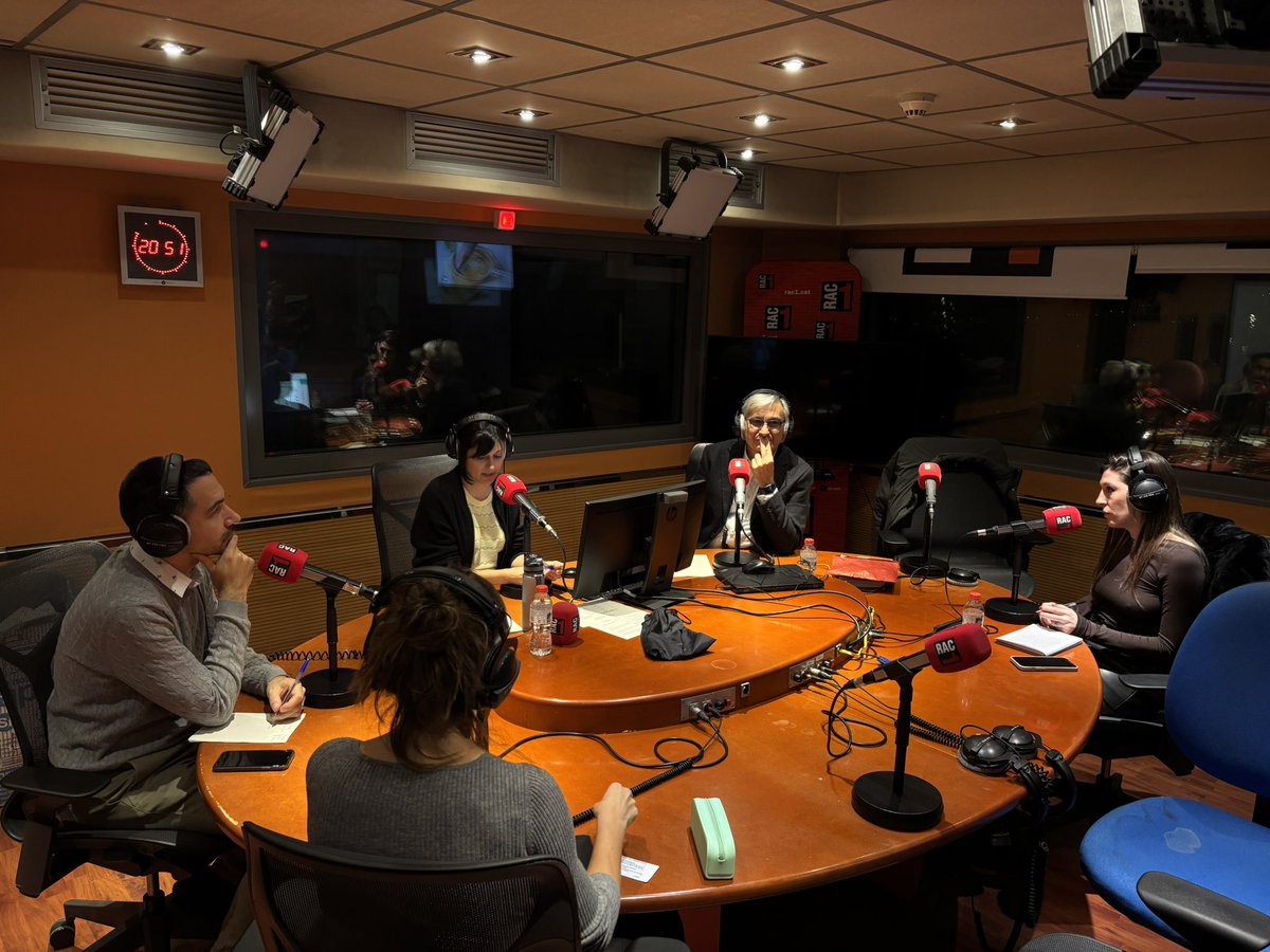 La tertúlia!

📌 L’Ajuntament de Barcelona reclama a la Comissió Europea mesures urgents per millorar la situació de l'habitatge. 
📌Comparem les mocions que presenta Vox i els seus discursos amb els d’Aliança Catalana.

🗣️<a href="/Marc_Amat/">Marc Martínez Amat</a>, <a href="/LauraAzLlu/">Laura Aznar Llucià</a>, <a href="/JotaMSilvaA/">Josep Manuel Silva</a> i <a href="/nuriaorrg/">Núria Orriols Guiu</a>