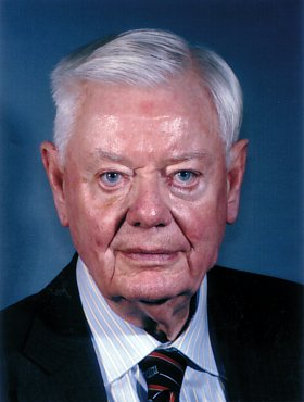 RalfHarder's tweet photo. Wir trauern um den Strafrechtler  Prof. Dr. Dr. h. c. mult. Claus Roxin, der am 18. Februar  2025 im Alter von 93 Jahren verstorben ist: https://t.co/ibQEQUZXYc https://t.co/W7ZoTHBFlA