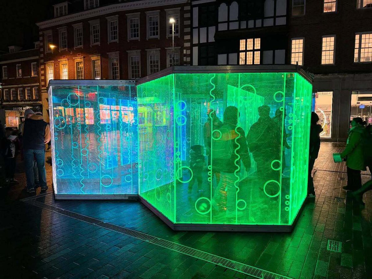 Light up Kingston @inkingstonuk #lightupkingston #lightupkingston2025 #inkingston #inkingstonuk #kingston #kingstonuponthames #london #london🇬🇧 #londonist #londonlife #londoner #londoners #londonerslondon #londonerslife #thames #riverthames #riverthamesl… instagr.am/p/DGTpqnQO68U/