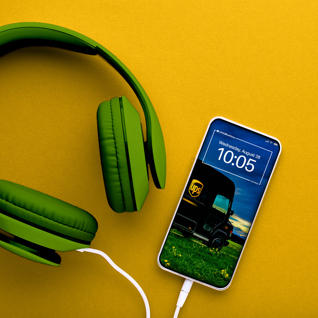 UPS tweet media