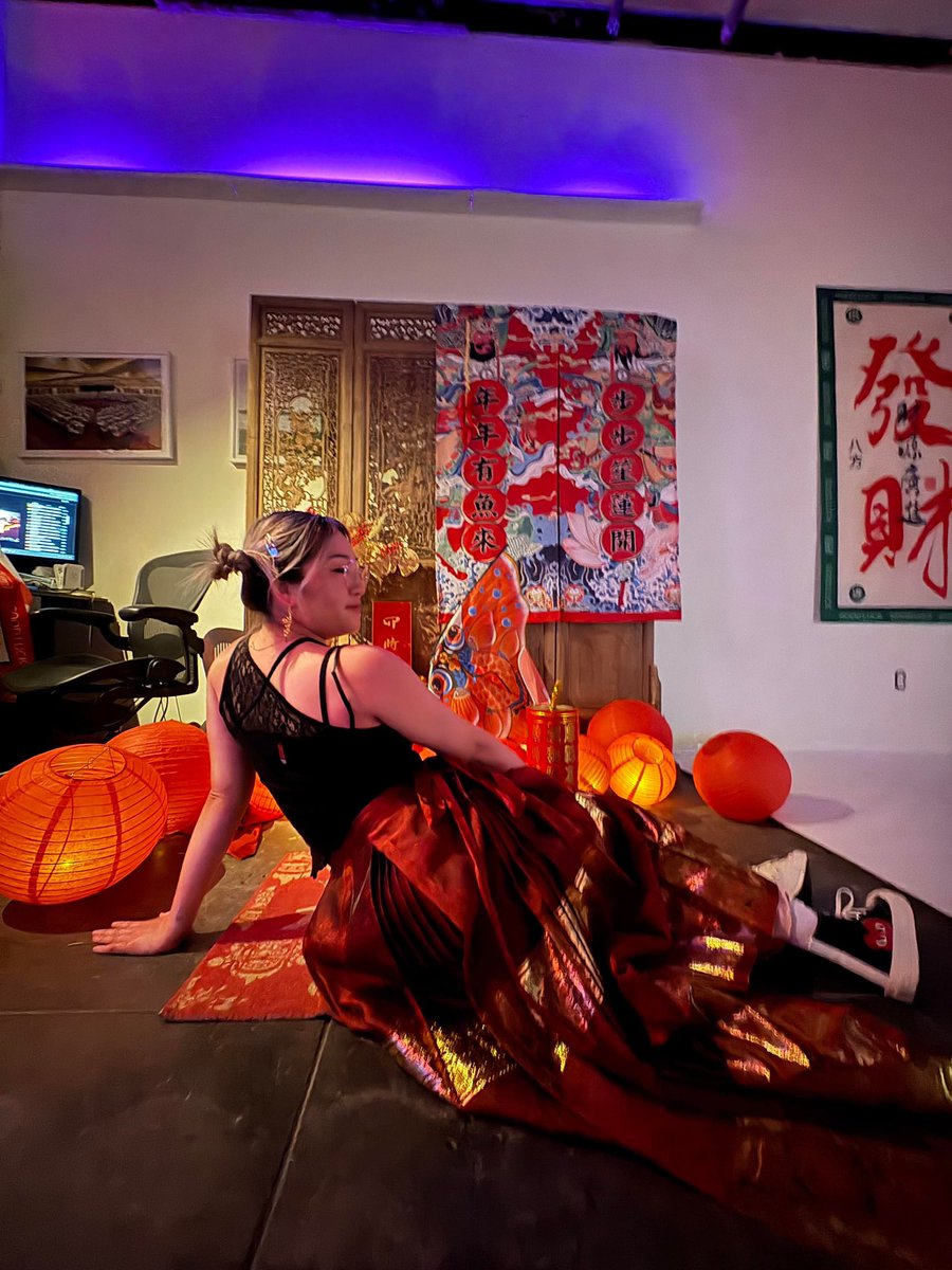 mirandaswlee's tweet image. goodbye, farewell old me, I’ve turned ads off and limiting this app but I can’t delete…. maybe I’ll get back on tumblr