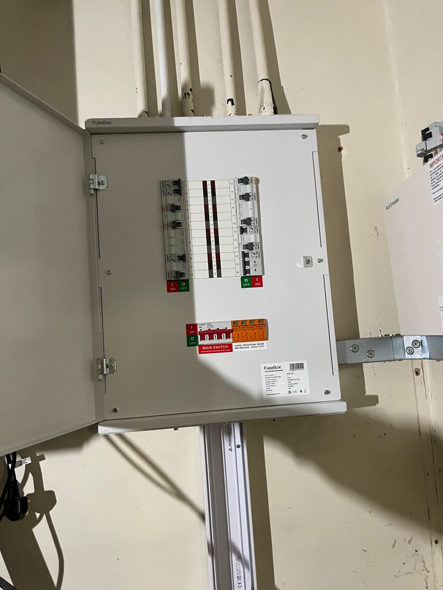 Norlington school #daytoday #remedial #upgrade &amp; #Installing #containment for new #distribution #circuits 
<a href="/CPFuseBox/">FuseBox</a> <a href="/MossElectrical/">Moss Electrical</a>
<a href="/campionconsult/">Campion Consultancy & Recruitment</a> #electrician #sparks #electrics #electrical #MECHANICAL <a href="/OakleyVicoak/">OAKSTER</a>
<a href="/TheFuseboardCo/">The Fuseboard Co.</a> #SPD <a href="/UnistrutMarco/">Atkore Unistrut & Atkore Marco UK</a>