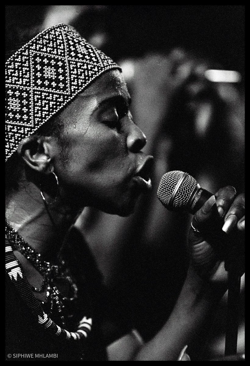 The news of Suthukazi Arosi's passing is incredibly heart-wrenching. My deepest sympathies go out to her family, friends, and everyone in the music industry who her talent has touched. She will be dearly missed. May her soul find peace! 🕊🕯️🙏🏾