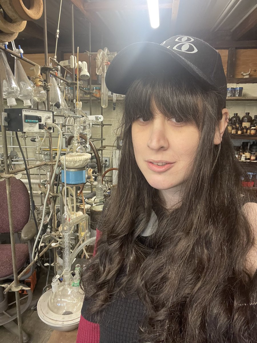Josikinz's tweet image. hanging out at the Shulgin Farm today, no big deal