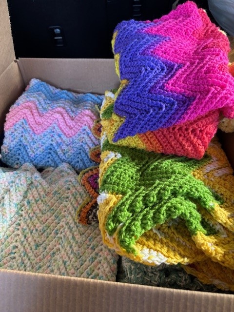 A warm thank you to Knitting With a Purpose for their generous donation of blankets, scarves, hats, and potholders to go alongside 24 beautiful baby blankets crafted by talented senior volunteers from Lowell Catholic High School! 

#CatholicCharities #Boston #Nonprofit #Donation