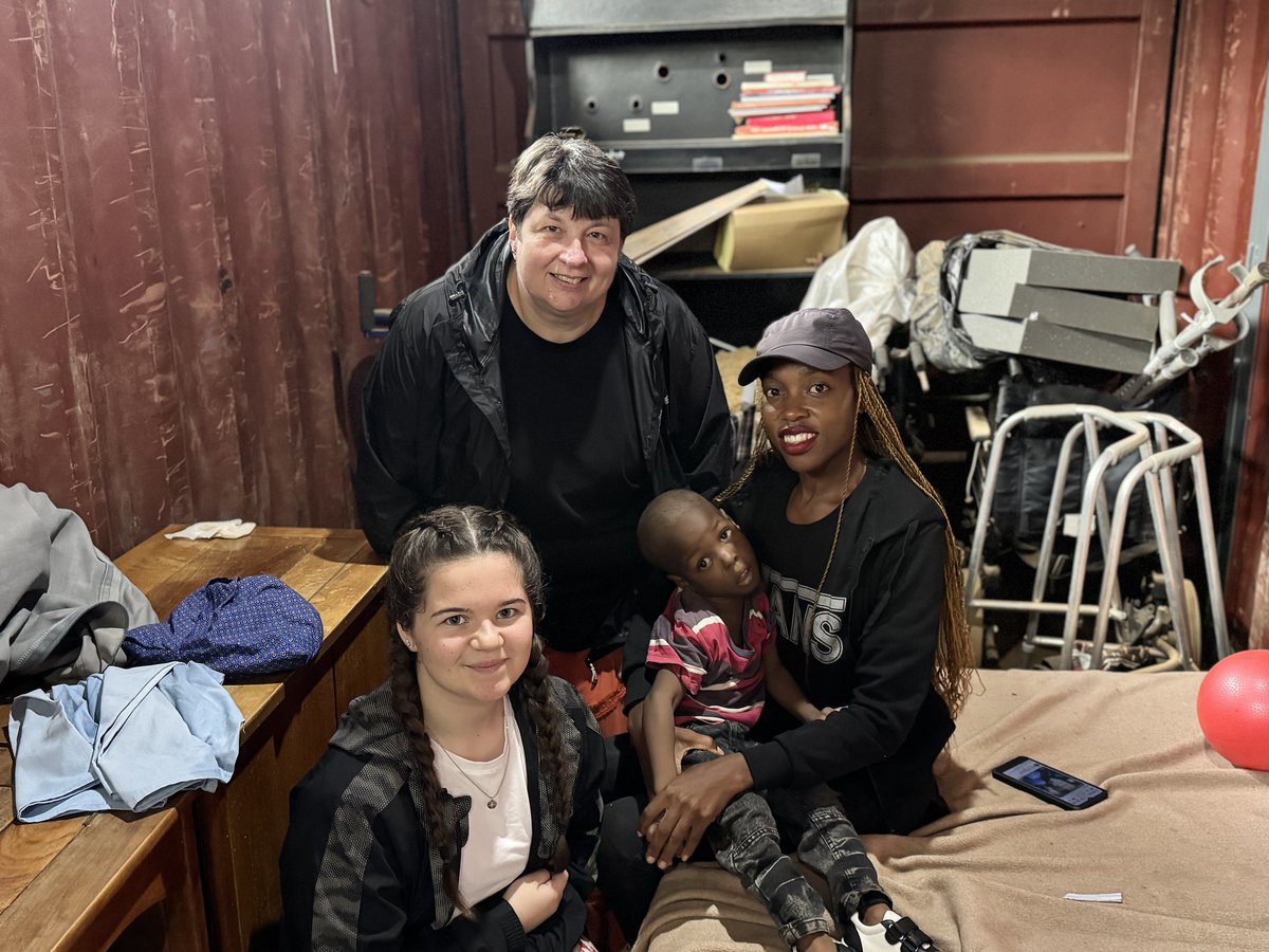 link4liferw's tweet photo. The Link for Life Wolgarston team visited El Roi Clinic in Msholozi today  - here are the details...https://t.co/MWb3hlI1UX
@WolgarstonSA @stanneschasetwn #link4life #lichfielddiocese https://t.co/LZYcLTeW4H