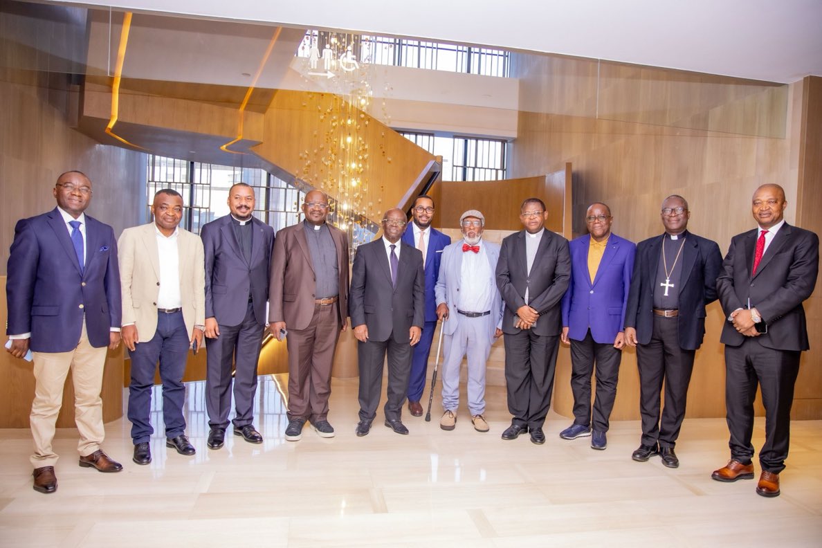 FistonMwenge's tweet image. 🇨🇩🛑 La #CENCO_ECC avec les membres du #PPRD.