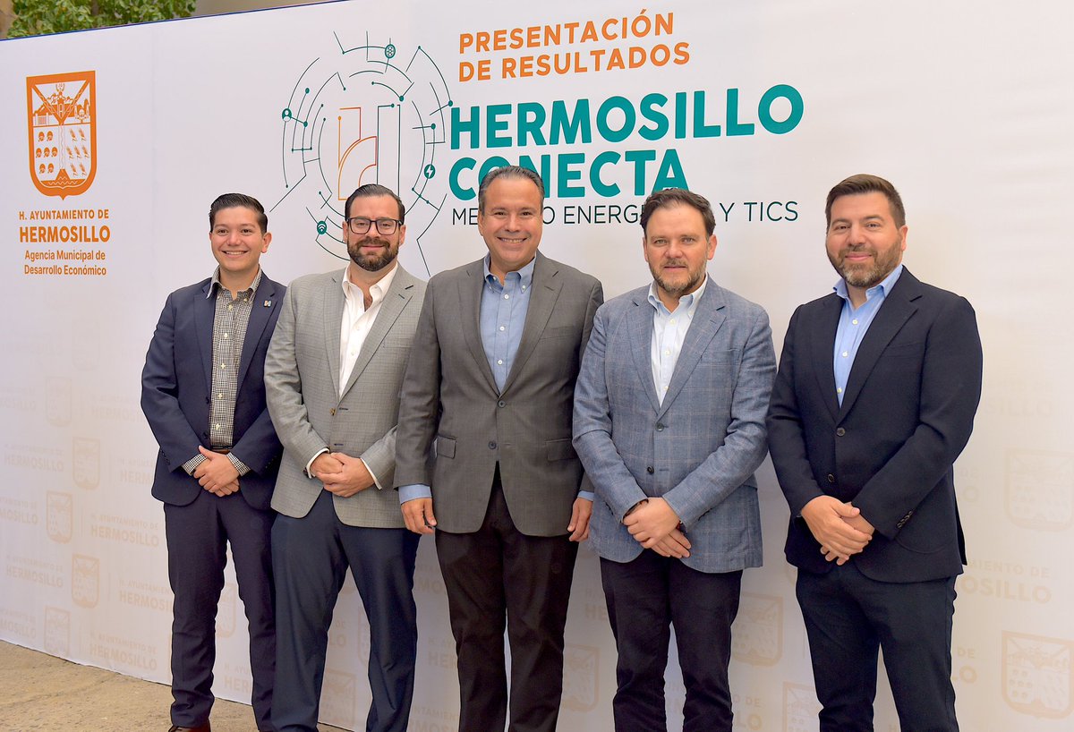 EconomiaHMO's tweet photo. ¡Resultados que se notan!🤩
Con #HermosilloConecta logramos más de 900 citas de negocios y 82 millones de pesos en negociaciones entre grandes empresas con proveedores locales, esto significa un incremento del 70% en ventas y 30% en personal. Conoce más en https://t.co/rsaPOCpS4j https://t.co/bqeqm1wbAs