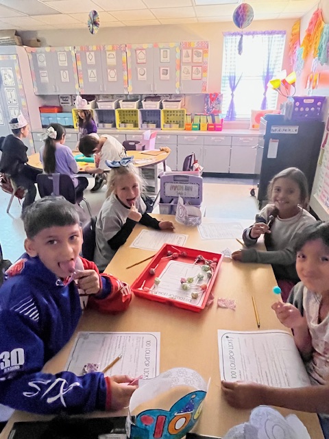 NES_Mustangs's tweet photo. 1/2 More 100th Day Math from Mrs. Martinez's Class ! @NataliaISD https://t.co/cIGXLgk3xc