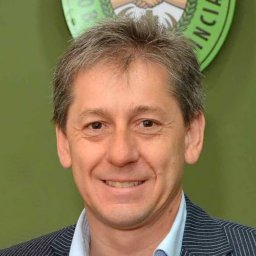 UCR Twitera (@ucrtwitera) on Twitter photo El muchacho de la imagen, <a href="/EduardoVischi/">Eduardo Vischi</a> , fue el que presentó que se investigue la estafa de $libra
Hoy, votó en contra de su propio proyecto
Solo hay una explicación y es que es terrible hijo de puta. El muchacho de la imagen, <a href="/EduardoVischi/">Eduardo Vischi</a> , fue el que presentó que se investigue la estafa de $libra
Hoy, votó en contra de su propio proyecto
Solo hay una explicación y es que es terrible hijo de puta.