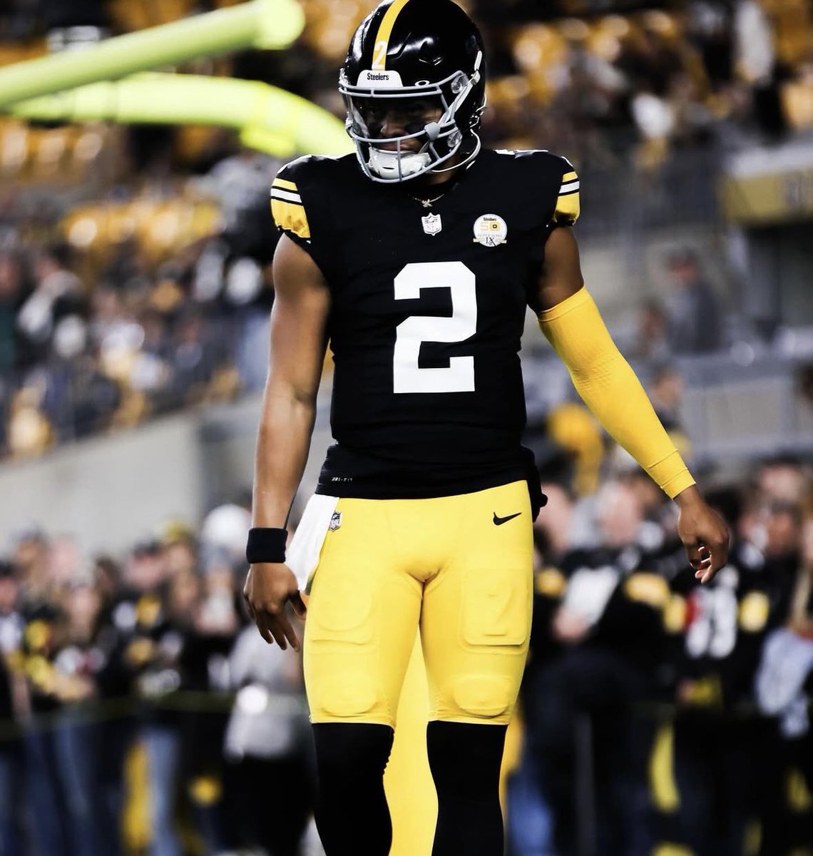 YinzPapi's tweet image. NEW YEAR, NEW GIVEAWAY

If the Steelers re-sign Justin Fields, I will give one person who likes this tweet two tickets to the Steelers game of their choice this year. 

I hope this one is more reasonable and gives someone a better chance of winning!