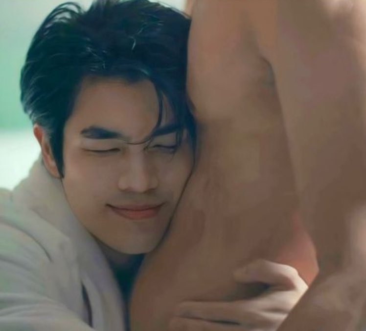 evaqvv's tweet photo. me when shirtless muzan https://t.co/zuluW4ojaA