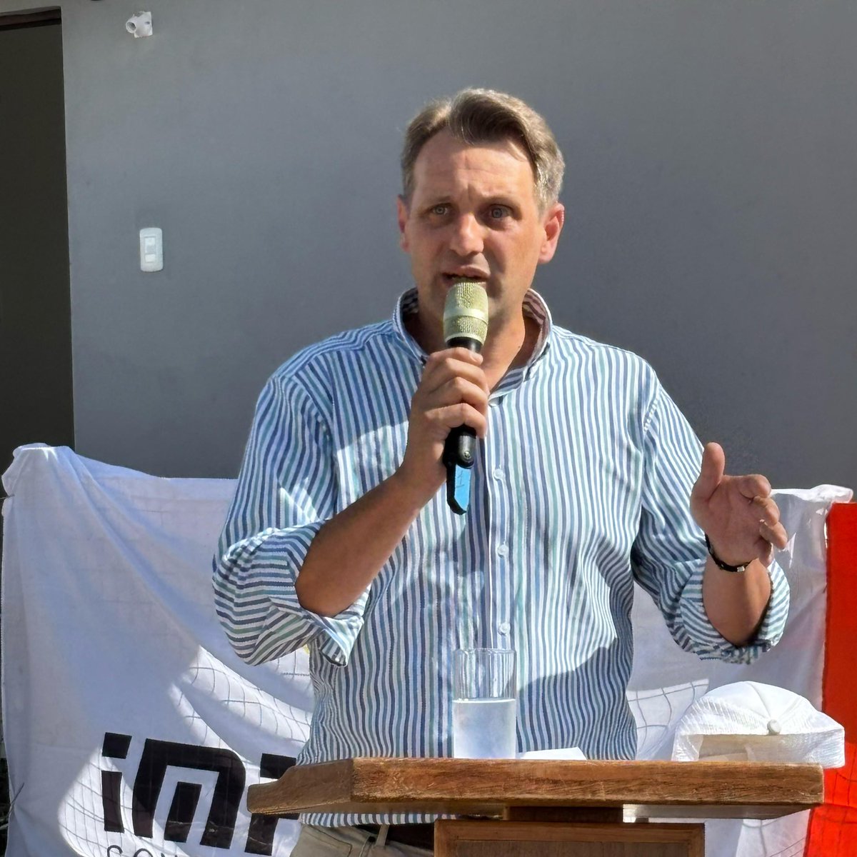 La Intendencia de Florida y el Gobierno Nacional, entregan 31 nuevas viviendas correspondientes a realojo 
94 familias en este quinquenio, más que cumplen su sueño de tener un techo digno 
Florida más Justa,