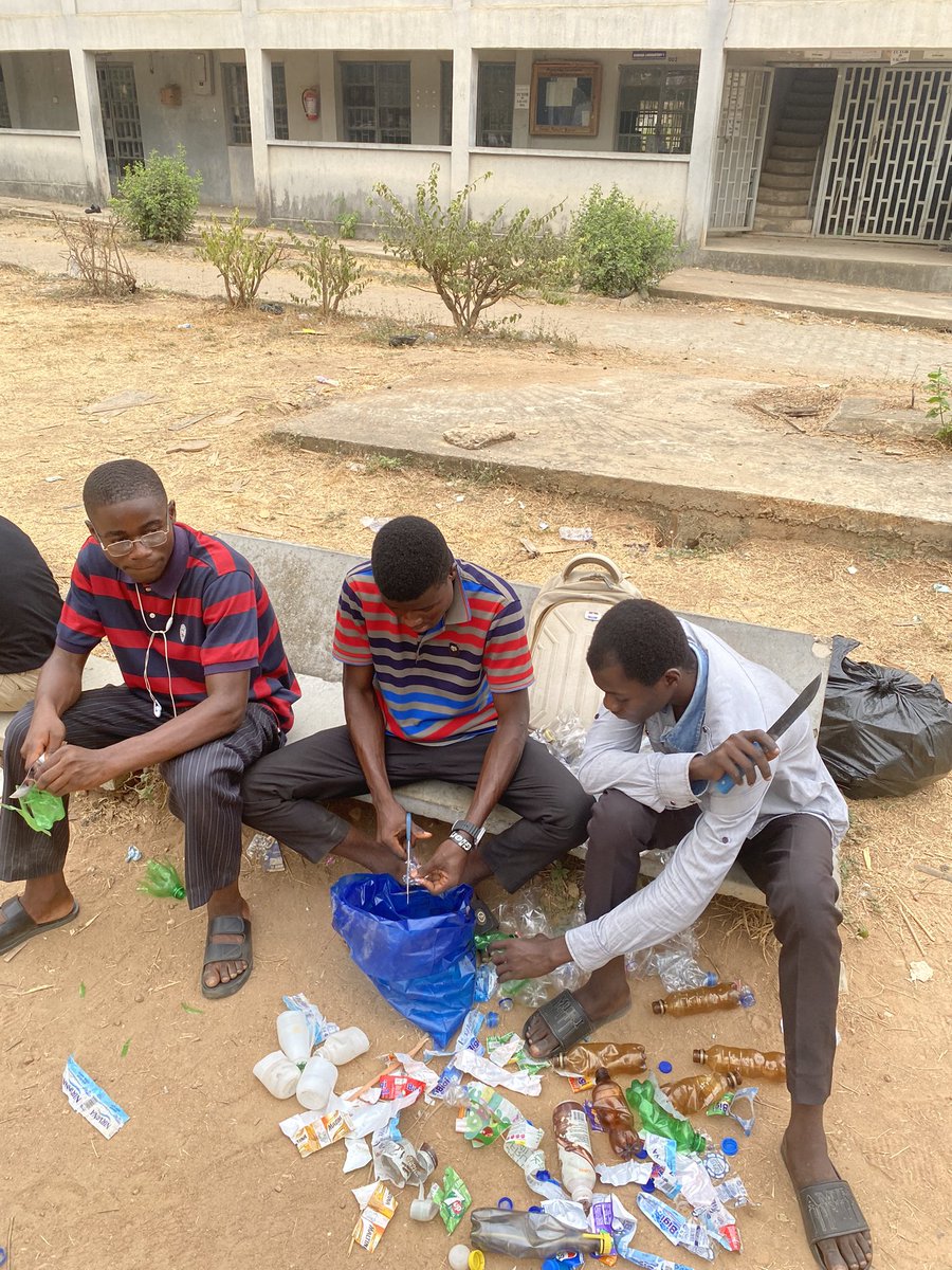 EnactusAAUA's tweet photo. Execution in progress,We're working hard to achieve our project goals and create positive change🤞 https://t.co/cmxfyebWEz