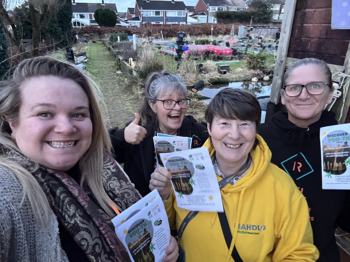 Great to meet local young people in Lees tonight at our new Discover You-th project in partnership with <a href="/mahdloyouthzone/">Mahdlo Youth Zone</a> <a href="/REELCIC/">TEAM REEL</a> <a href="/OldhamCouncil/">Oldham Council</a> for supporting! #YouthVoice #YouthEmpowerment <a href="/NationalYouthA/">NYA</a>