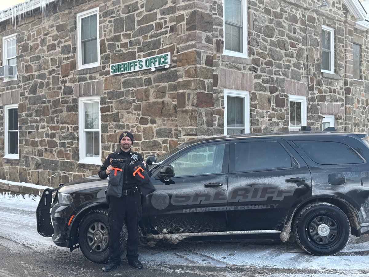 USDSA's tweet photo. The USDSA awarded the Hamilton County Sheriff's Office in New York with Spike Strips. https://t.co/3UVng65sun