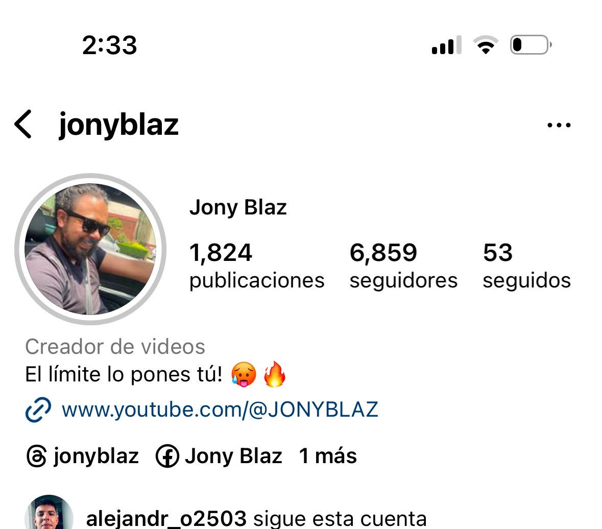 BicireporteraDF's tweet photo. El distinguido usuario de redes conocido como “jonyblaz” (IG, YT y X) ocupa las calles como pistas de carreras poniendo en riesgo a todo aquel que se le cruce sin que nadie lo vea.

A ver si por aquí la @UCS_GCDMX o @LaSEMOVI se enteran un poquito y hacen algo, antes de que mate a alguien.