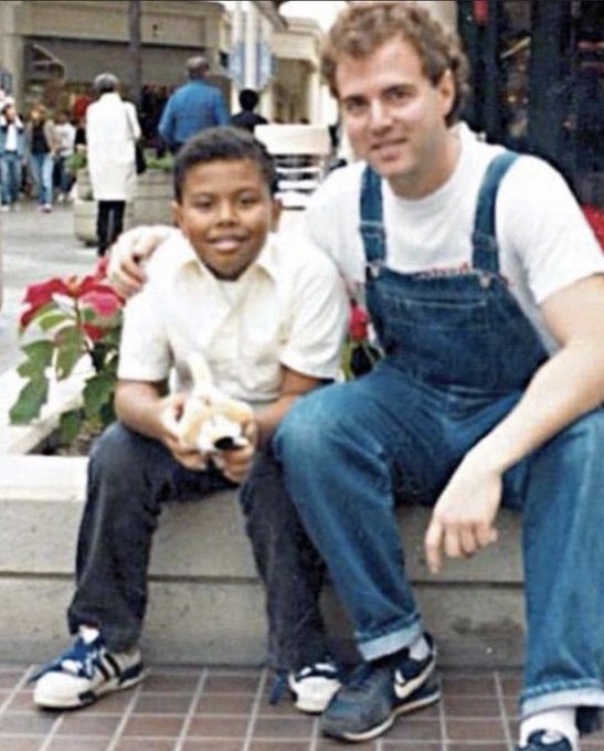 BREAKING: Users on X are calling on Kash Patel to investigate Adam Schiff for his actions at the Standard Hotel.