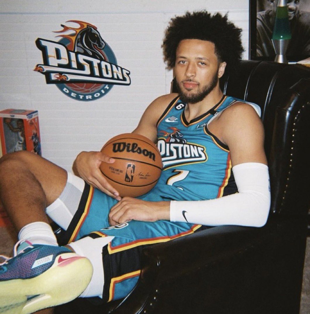 keefersaturn's tweet photo. pistons return tomorrow #frontrowplease https://t.co/apHwqorRhA