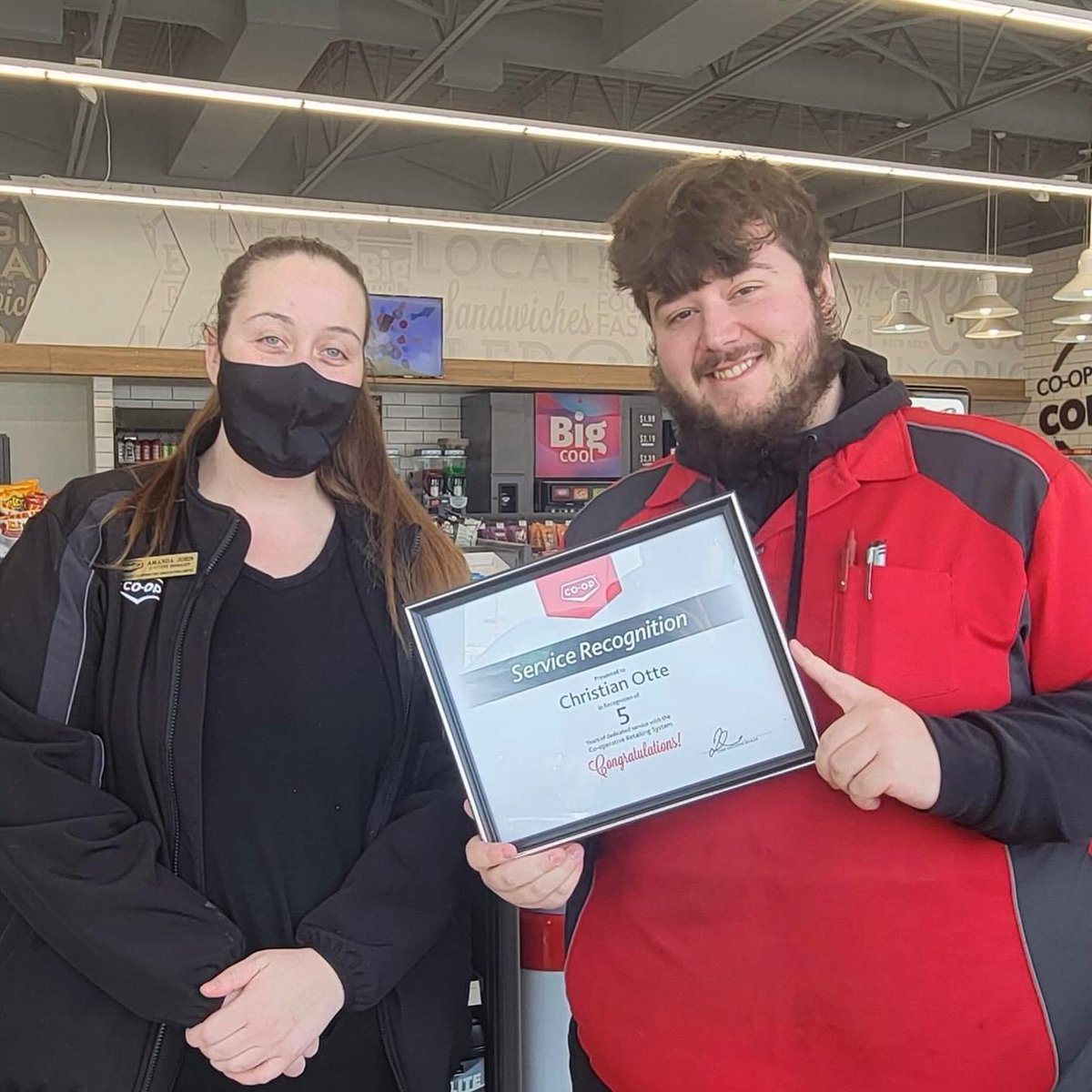 Congratulations Christian Otte for 5 years of service at Sherwood Co-op! Christian is a Supervisor at the Horizons Way Gas Bar, helping to lead the team to success with his experience and expertise. Thank you Christian for all your hard work, we appreciate you!