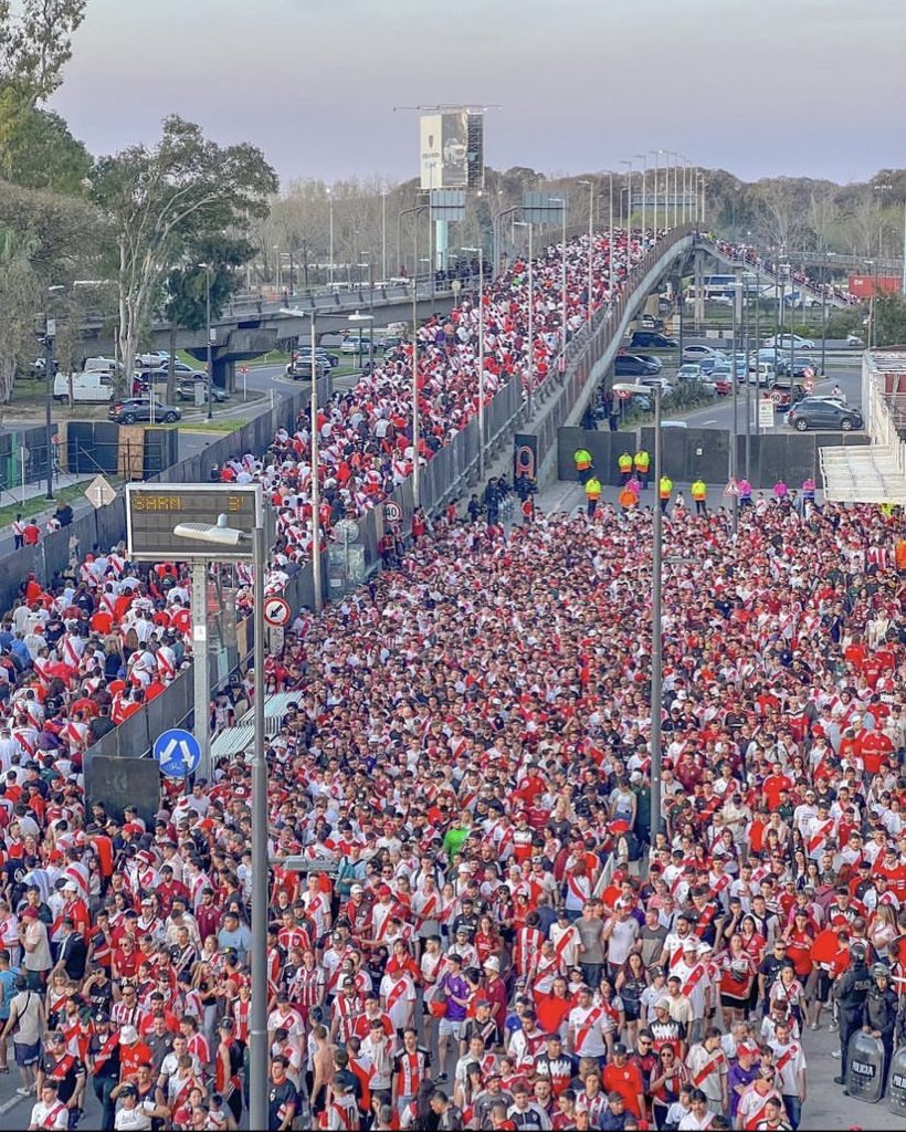 _TobiasRP's tweet image. El equipo más popular del planeta.