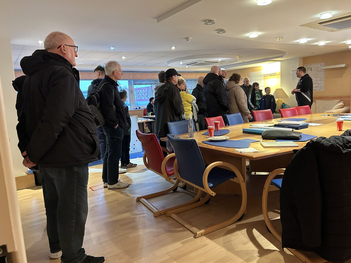 Daniel Lambert tweet media