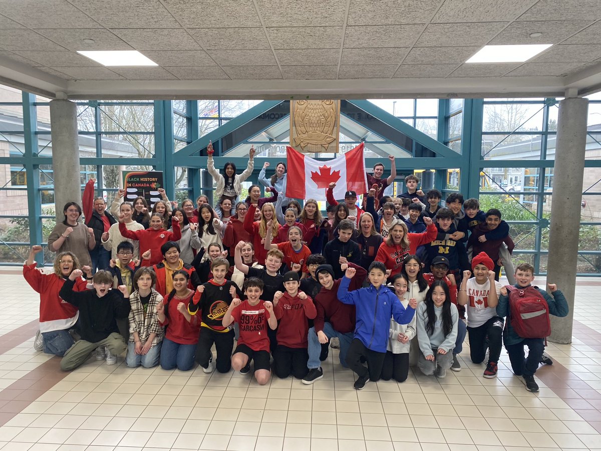 Students from Langley proudly supporting ⁦<a href="/HockeyCanada/">Hockey Canada</a>⁩ at the #4Nations tonight. ⁦<a href="/sd35wgss/">WGSS</a>⁩
